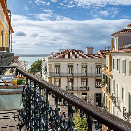 Castelo Apartment - Beautiful Balcony View Lisboa Kültér fotó
